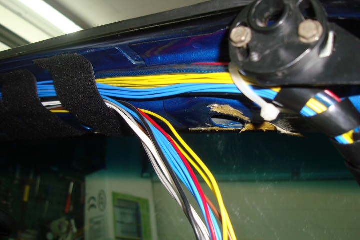 Kabelführung unter Beifahrersonnenblende - OHC