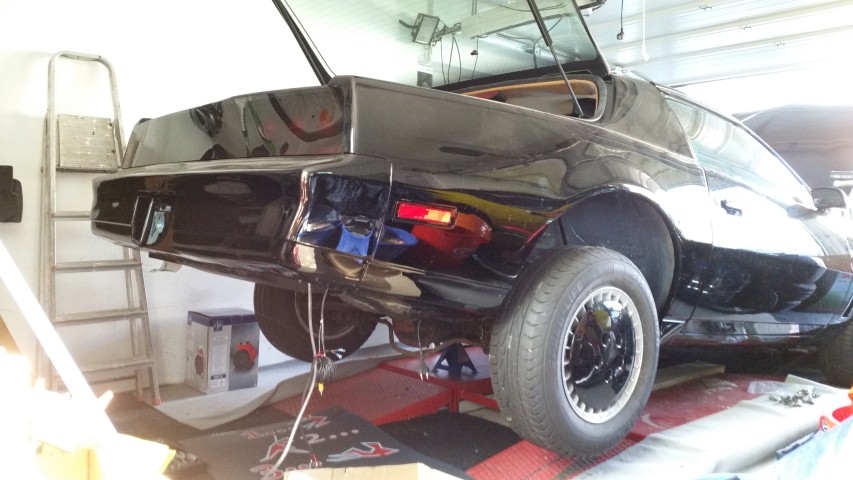 KITT - Start der Arbeiten unter dem Heck